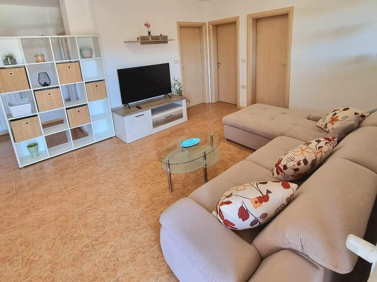 Apartmani Pergola Umag 0*,  Croatia
